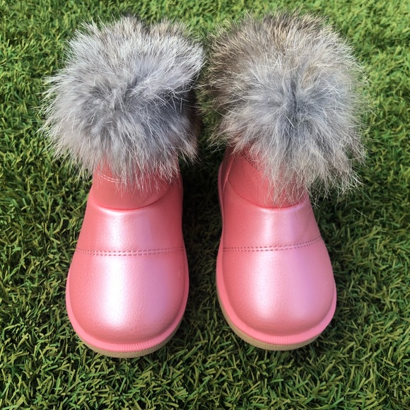 Toddler furry boots - Picture 3 of 4